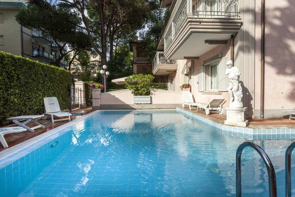 Residenza Villa Lidia Риччоне Экстерьер фото