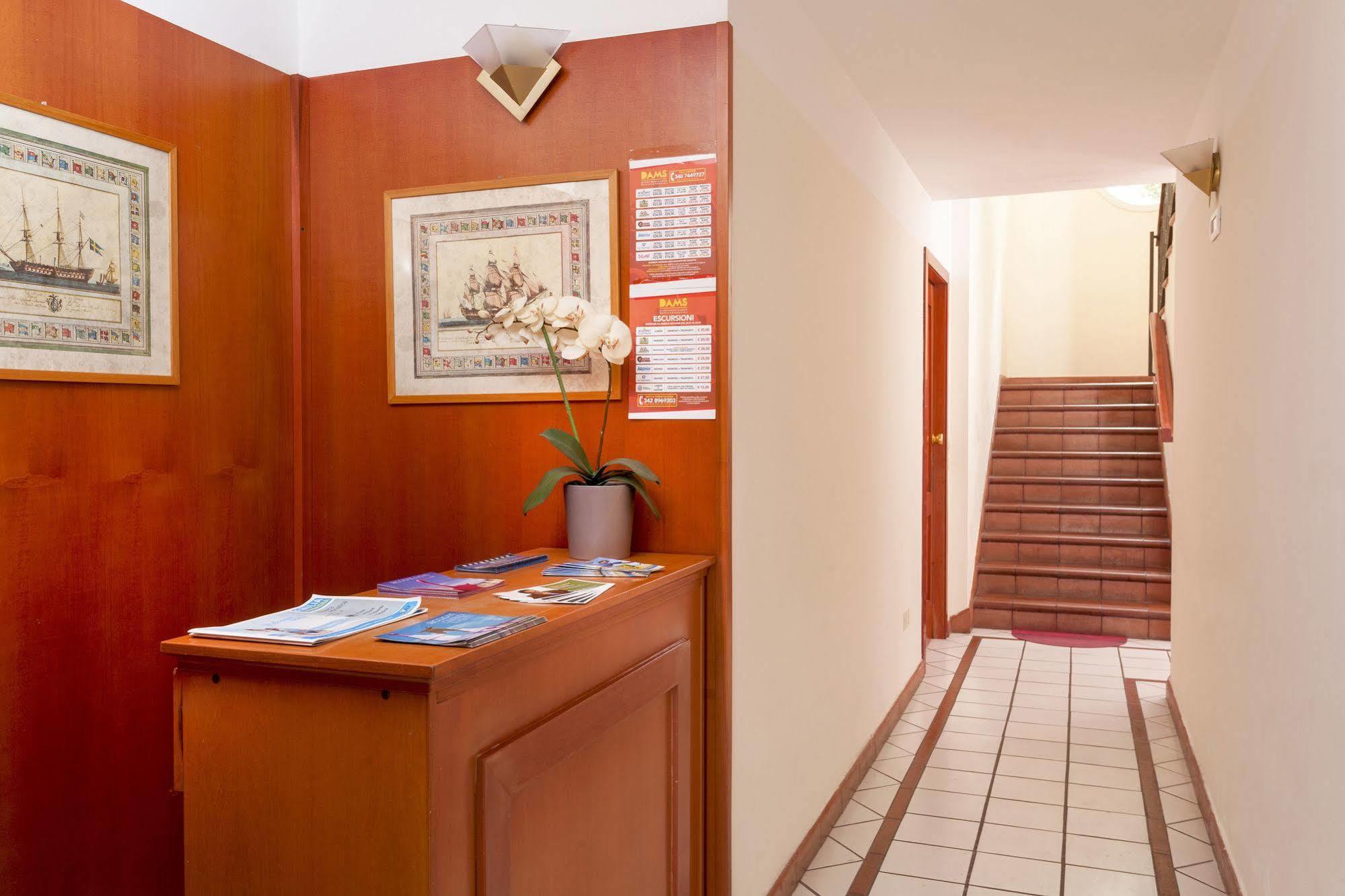 Residenza Villa Lidia Риччоне Экстерьер фото