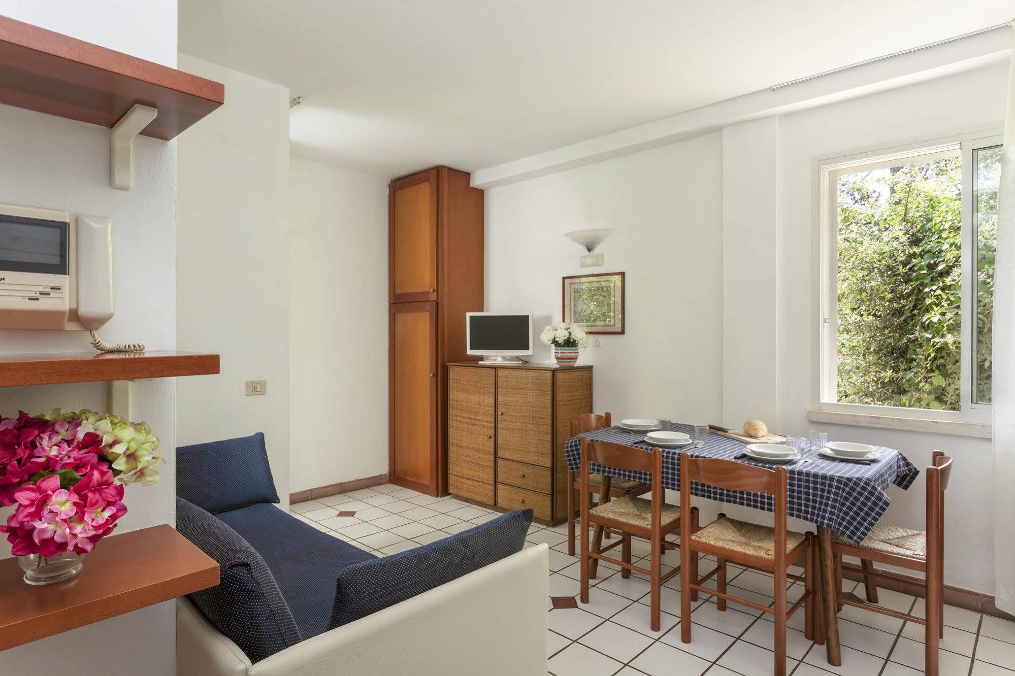Residenza Villa Lidia Риччоне Экстерьер фото