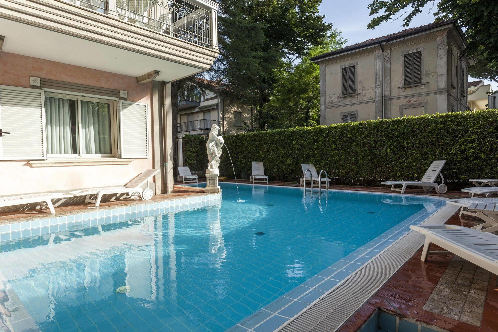Residenza Villa Lidia Риччоне Экстерьер фото