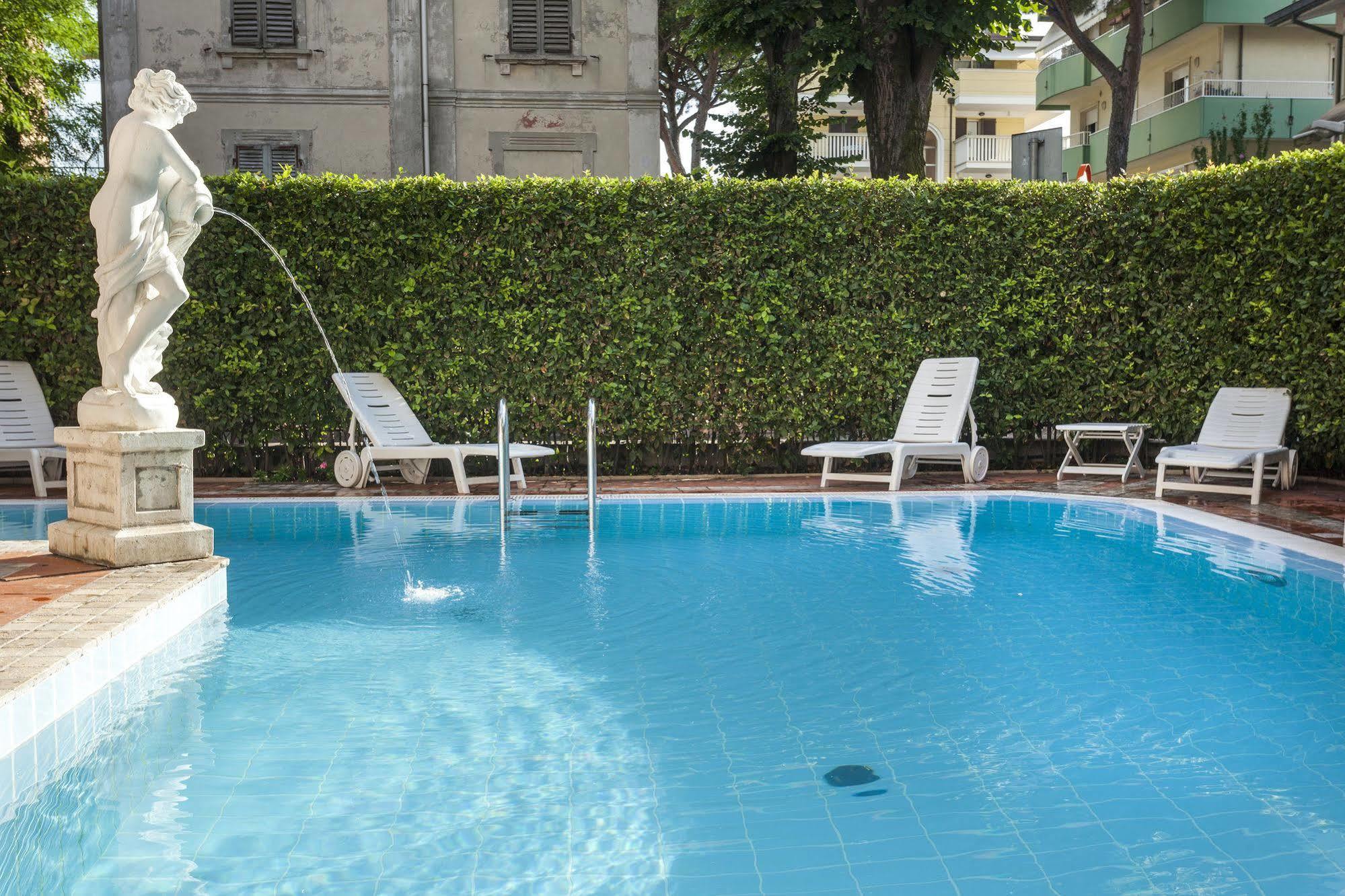 Residenza Villa Lidia Риччоне Экстерьер фото