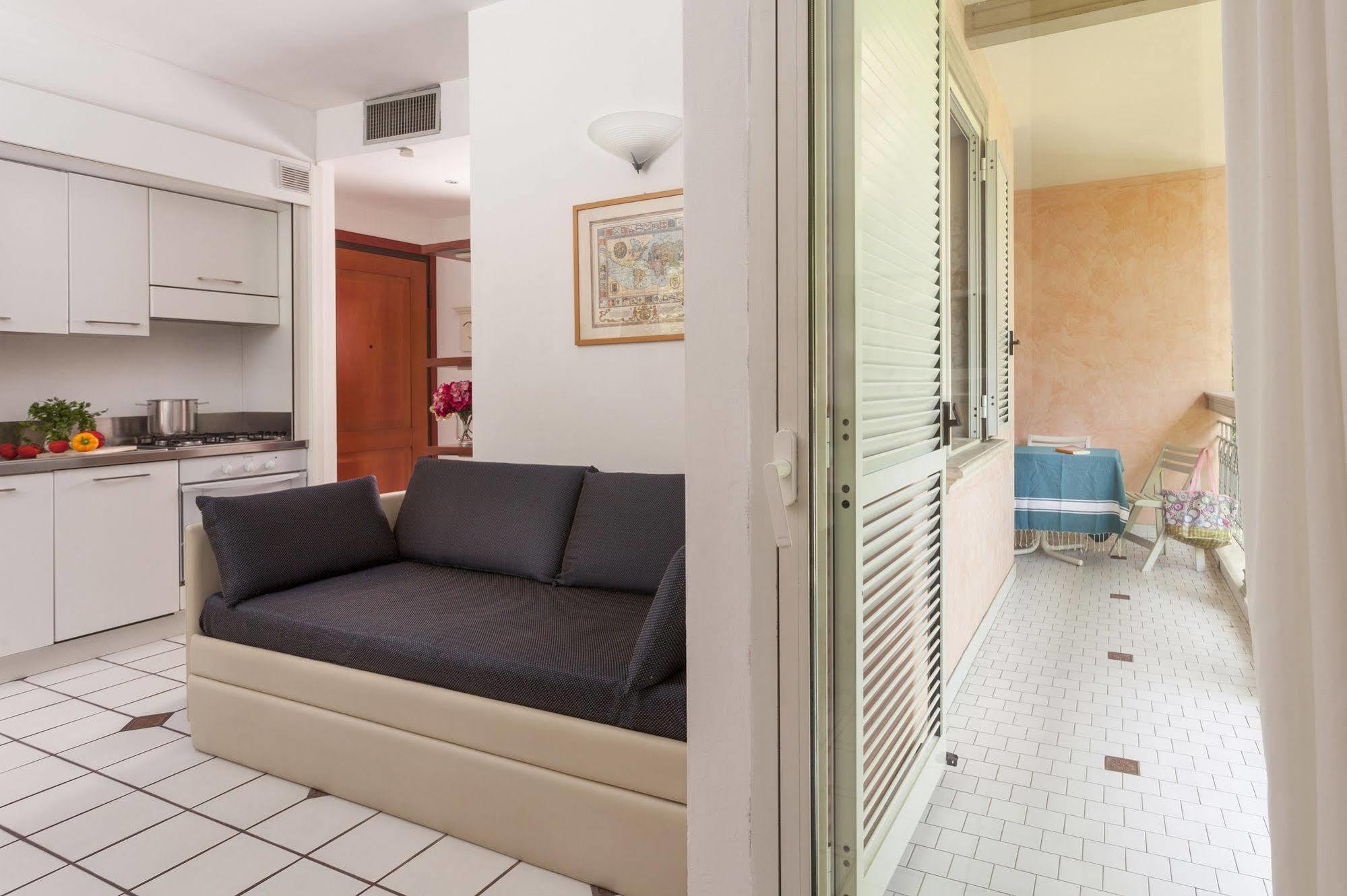 Residenza Villa Lidia Риччоне Экстерьер фото